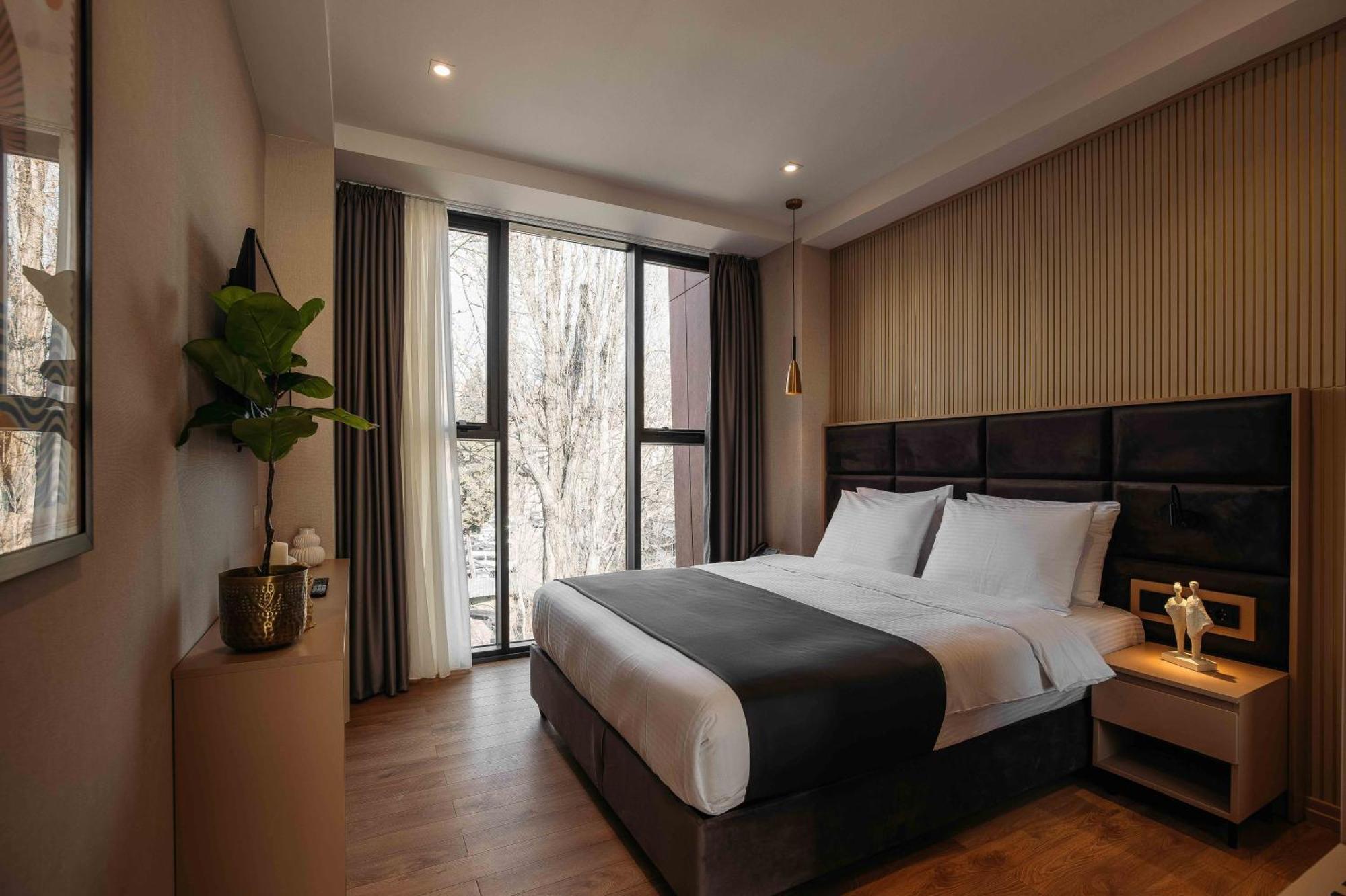 Hotel Monday By Dnt Group Tbilisi Exterior photo